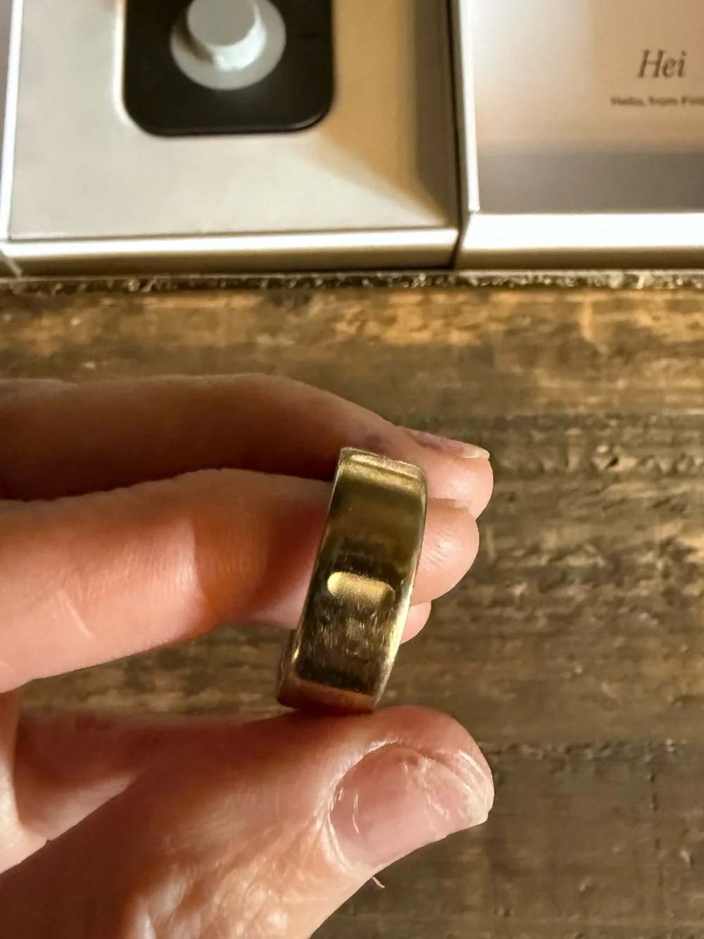 Oura Ring 4 Gold Sz 7